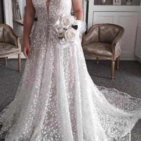 Destination Sequin Lace A line Wedding Dresses with V plunge Neckline